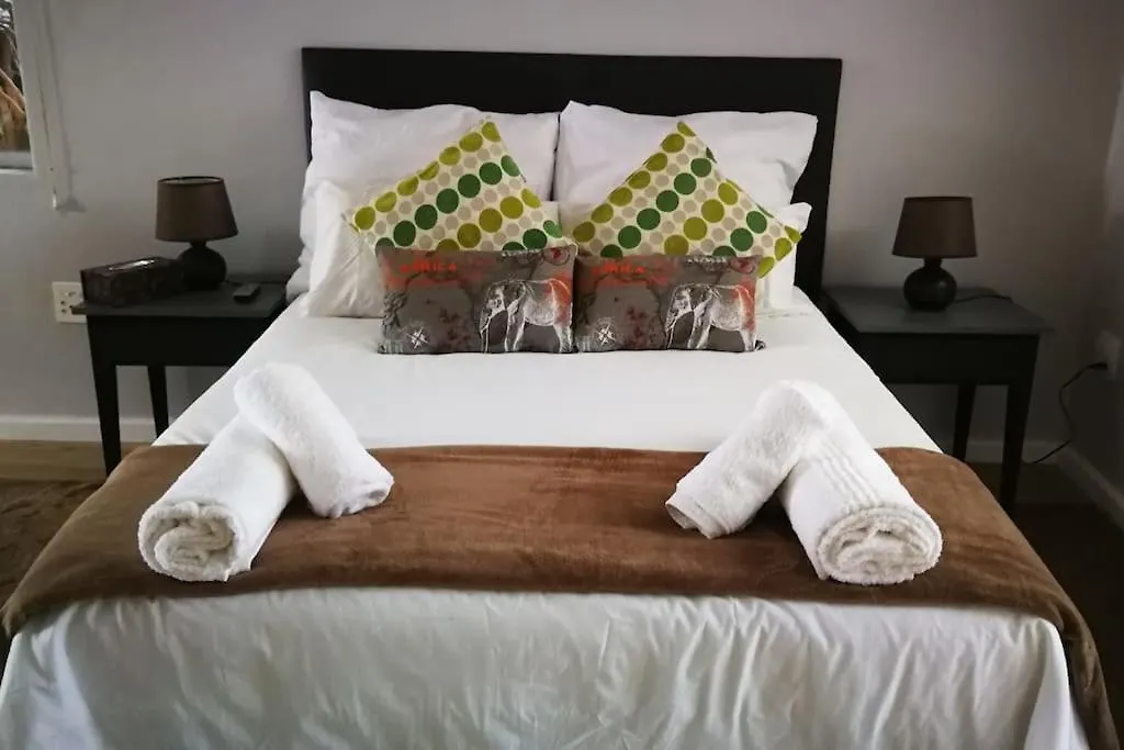 Caesar'S Self-Catering Open Plan Suite Somerset West 0*,  South Africa