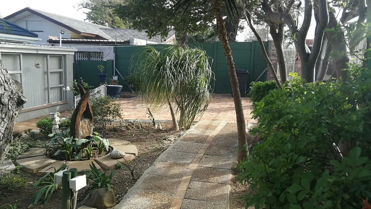 Caesar'S Self-Catering Open Plan Suite Somerset West Apartment