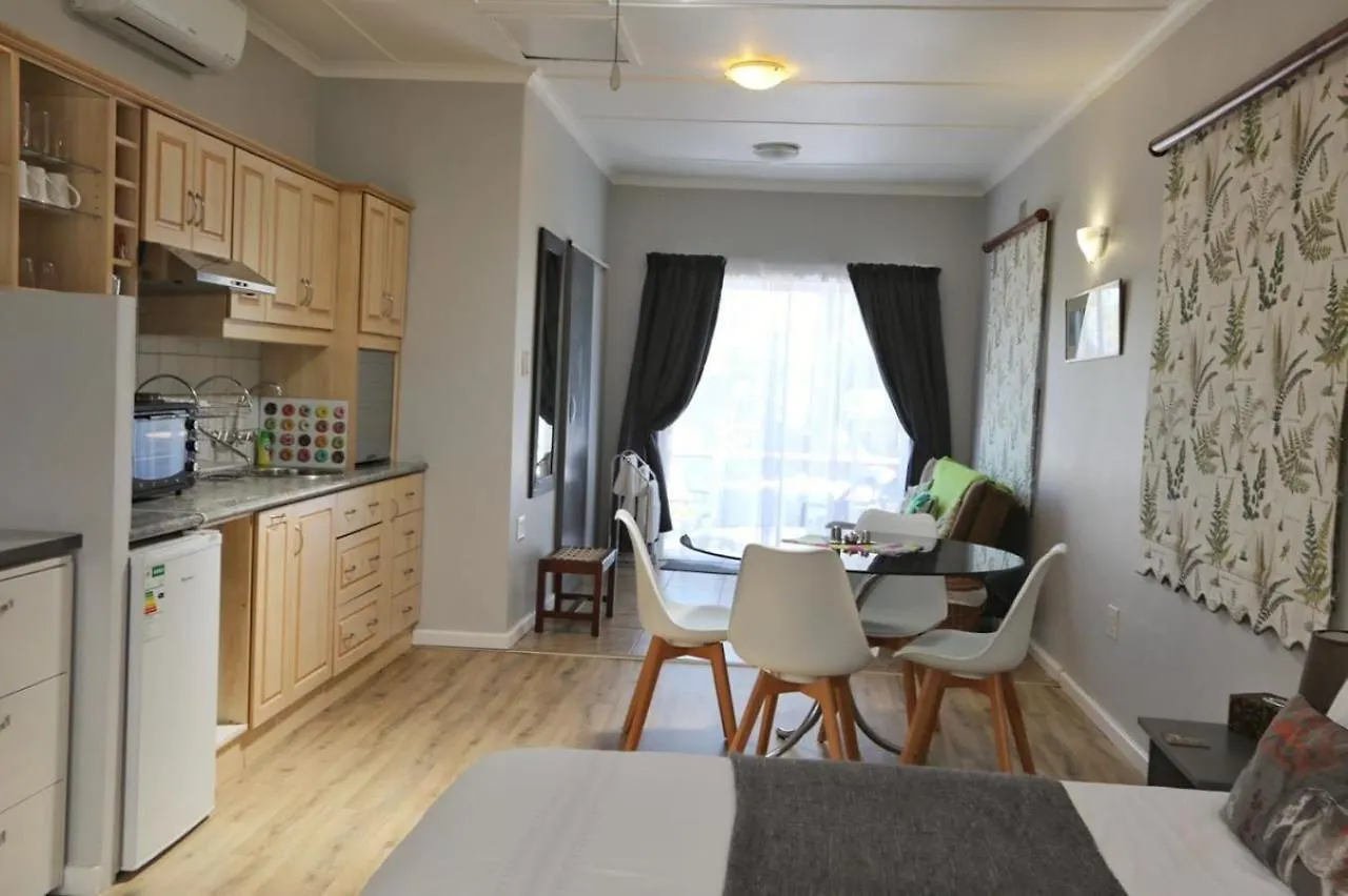 Caesar'S Self-Catering Open Plan Suite Somerset West