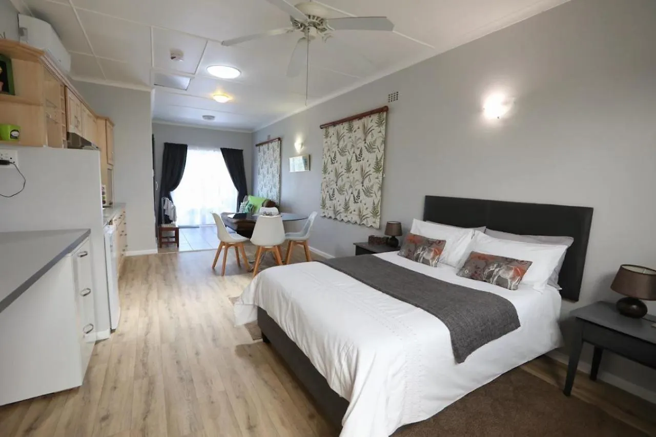 Caesar'S Self-Catering Open Plan Suite Somerset West